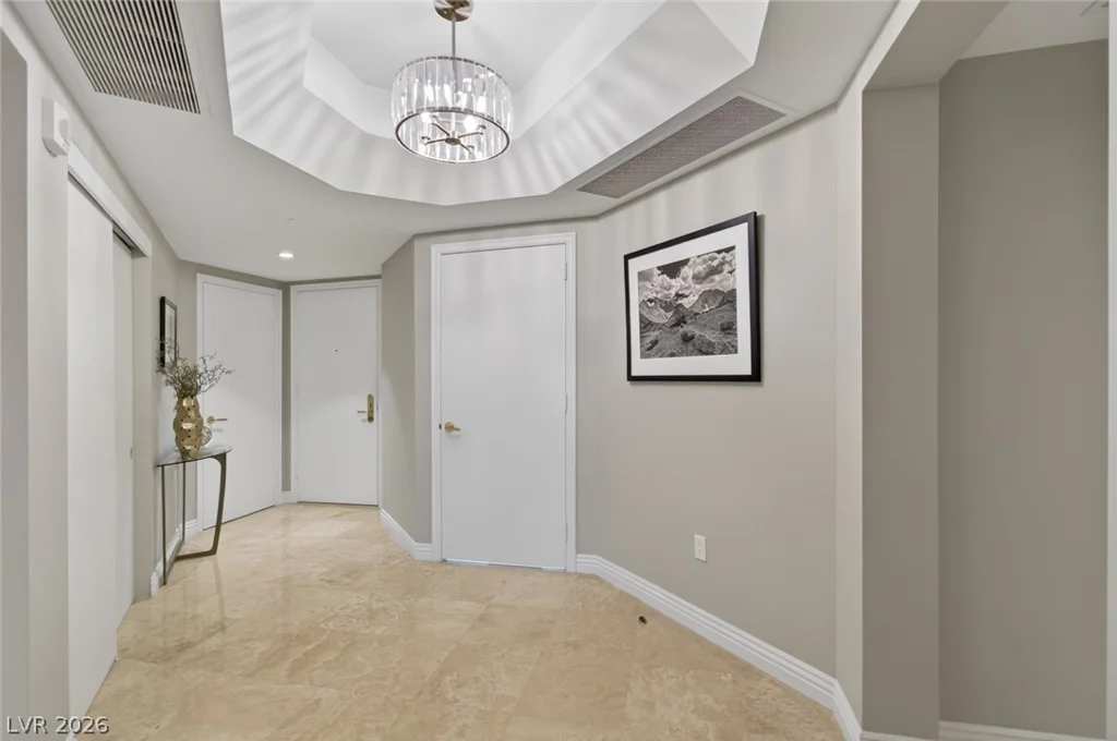 2747 Paradise, Las Vegas, NV 89109