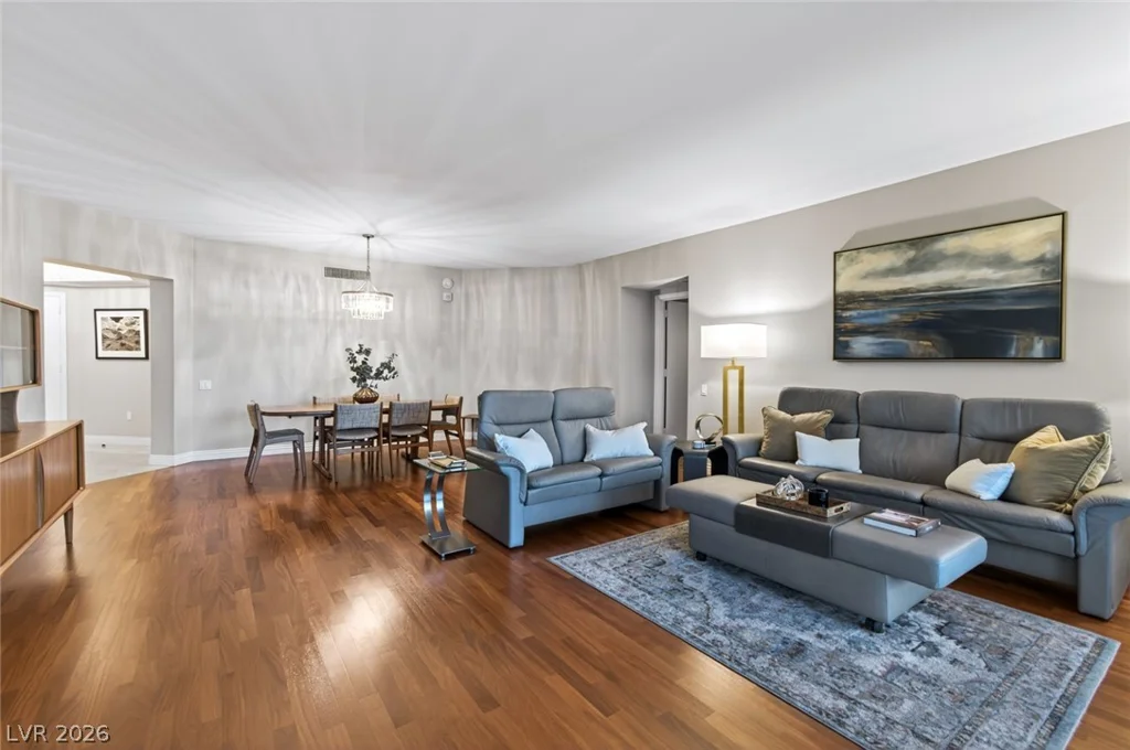 2747 Paradise, Las Vegas, NV 89109