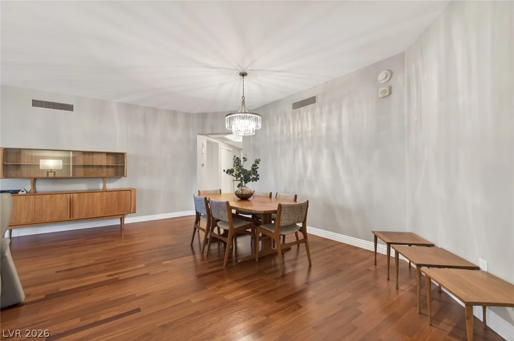 2747 Paradise, Las Vegas, NV 89109