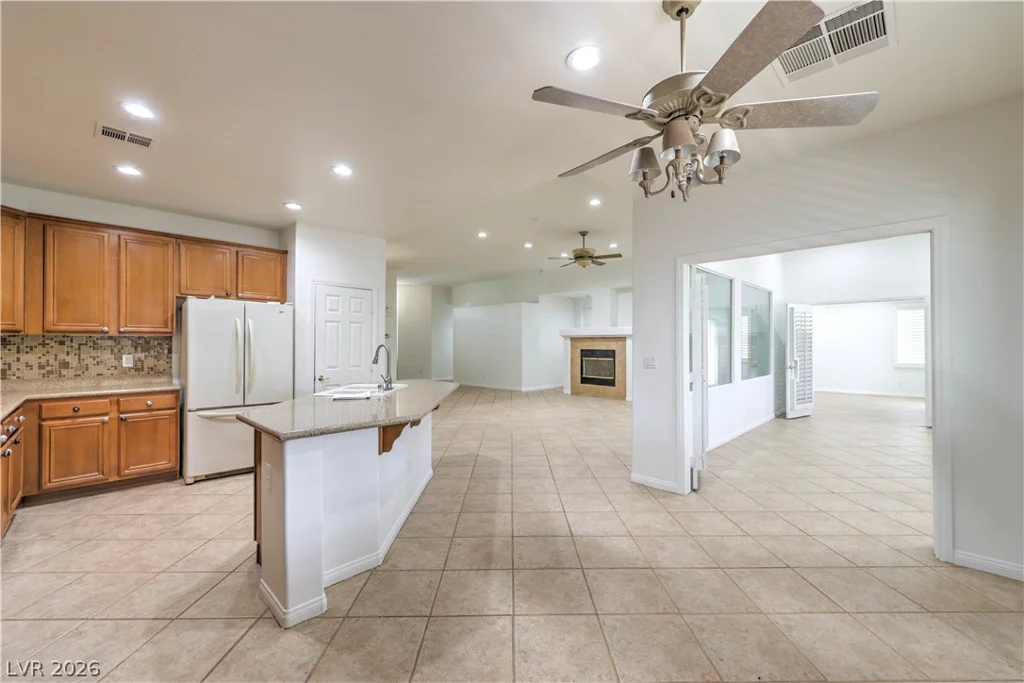 7858 Dancing Leaf, Las Vegas, NV 89131