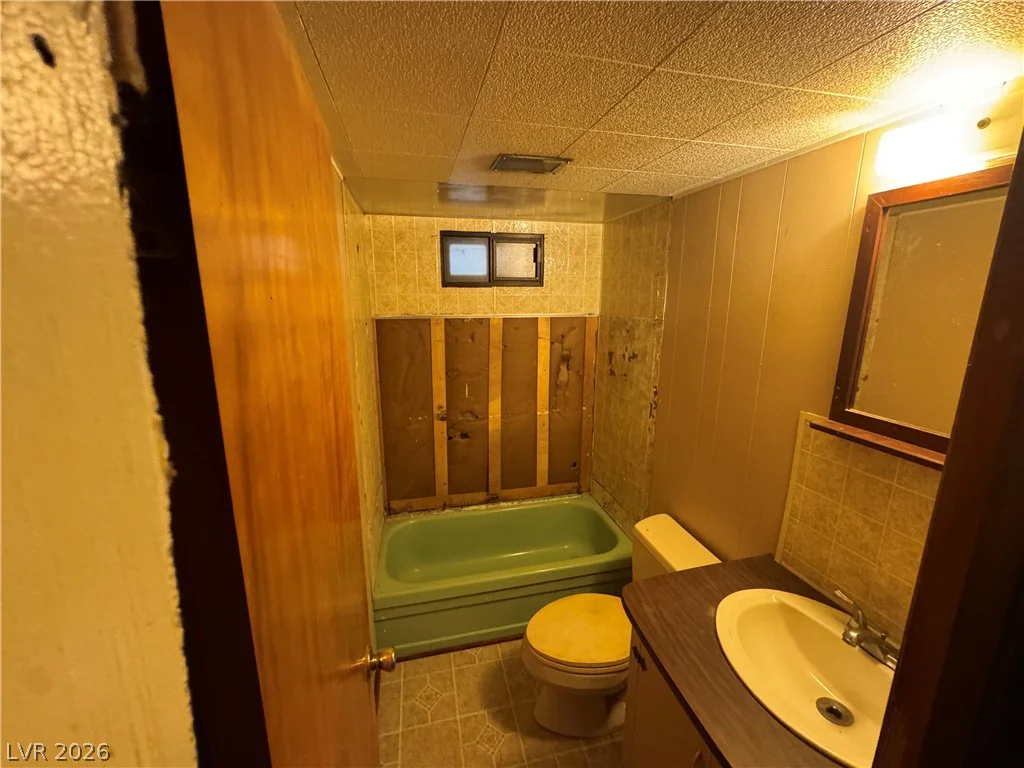 6124 Great Smoky, Las Vegas, NV 89156
