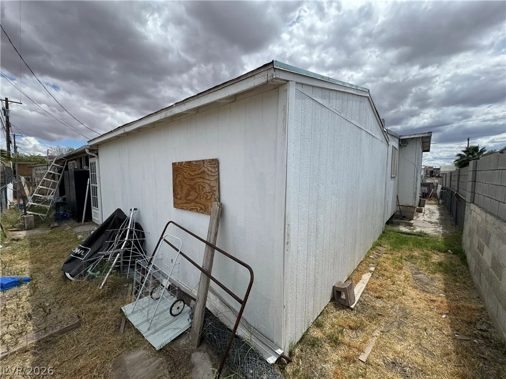 6124 Great Smoky, Las Vegas, NV 89156