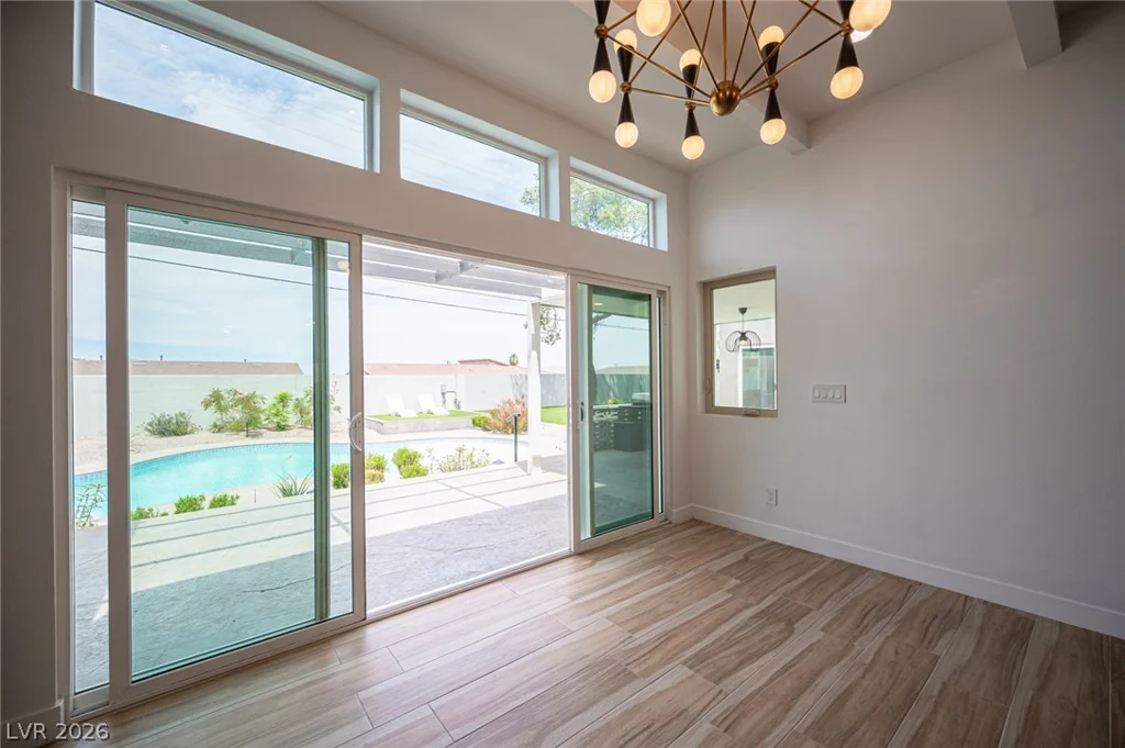 330 Country Club, Henderson, NV 89015