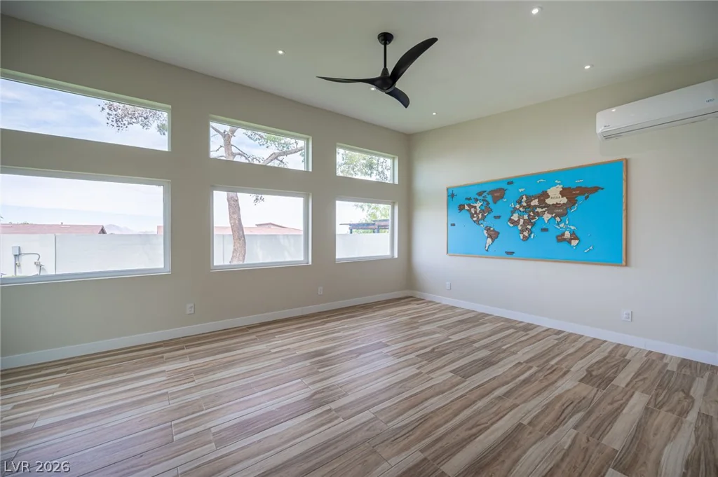 330 Country Club, Henderson, NV 89015