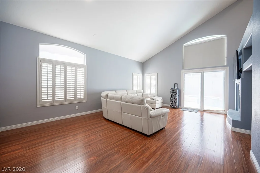 917 Scarlet Haze, Las Vegas, NV 89183