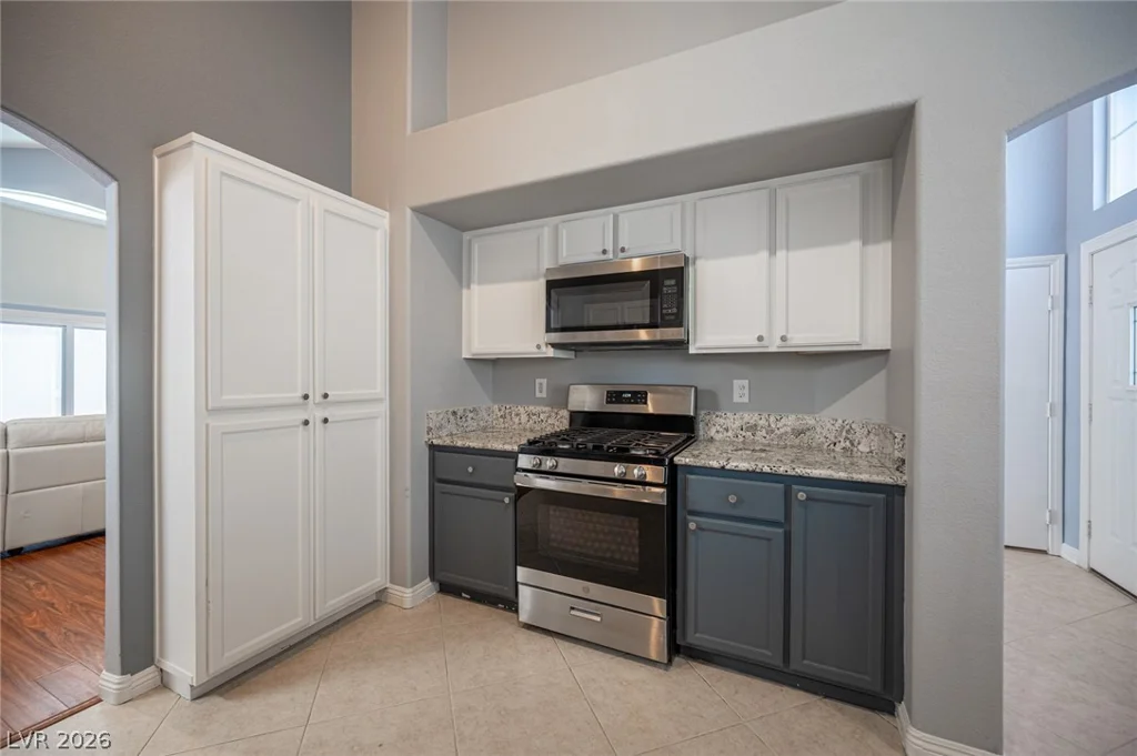917 Scarlet Haze, Las Vegas, NV 89183