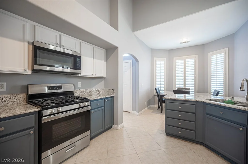 917 Scarlet Haze, Las Vegas, NV 89183