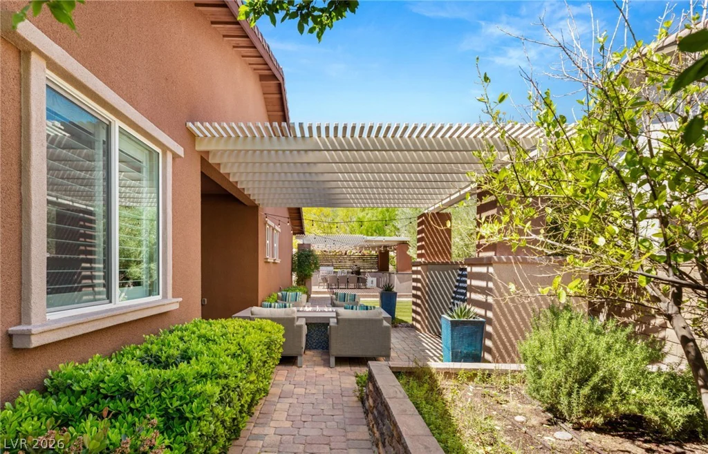 277 Lindura, Las Vegas, NV 89138
