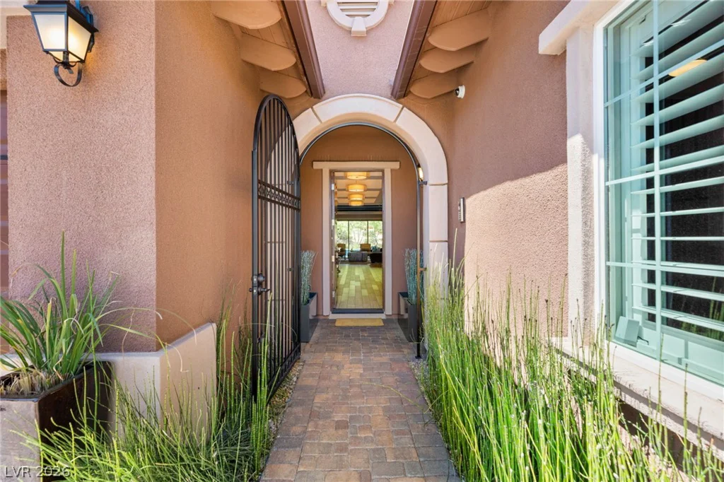 277 Lindura, Las Vegas, NV 89138