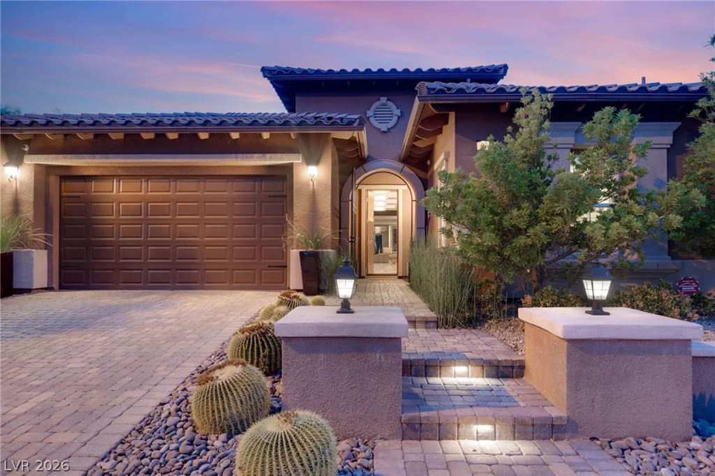 277 Lindura, Las Vegas, NV 89138