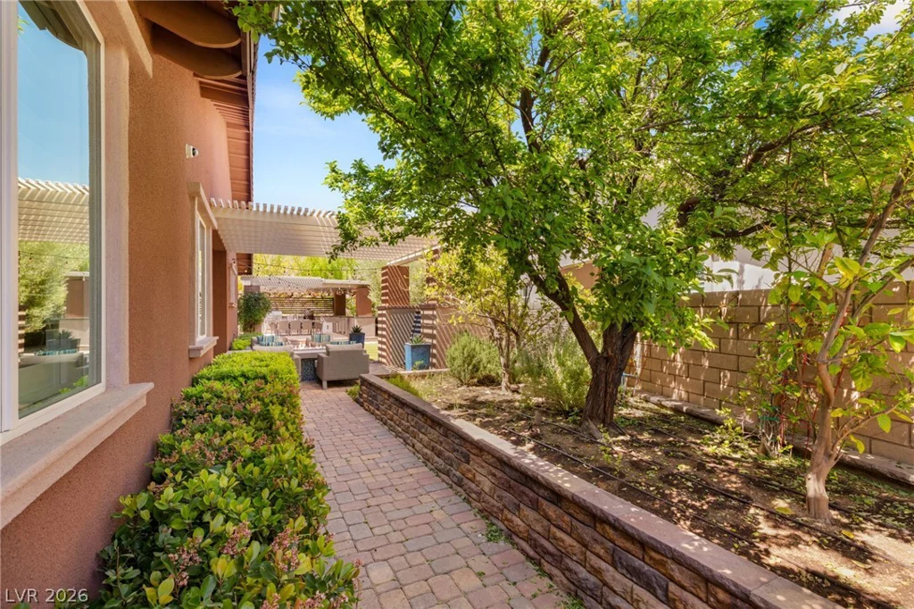 277 Lindura, Las Vegas, NV 89138