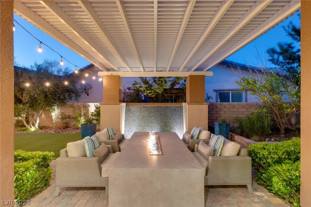 277 Lindura, Las Vegas, NV 89138