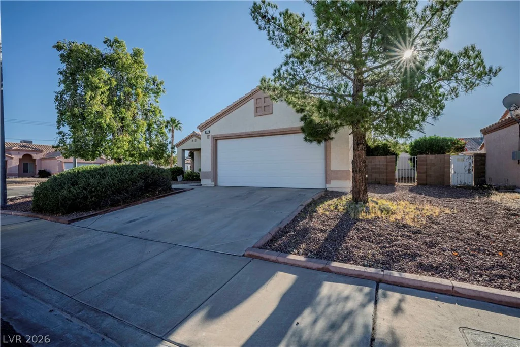 812 Mesa Pine, Henderson, NV 89015
