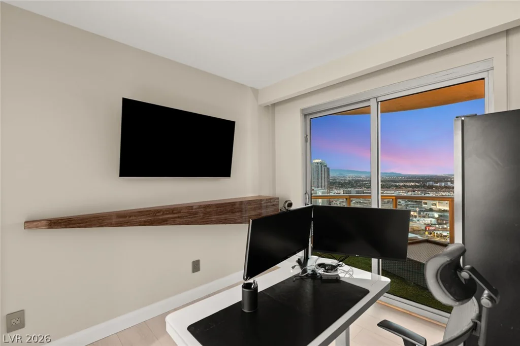 322 Karen, Las Vegas, NV 89109