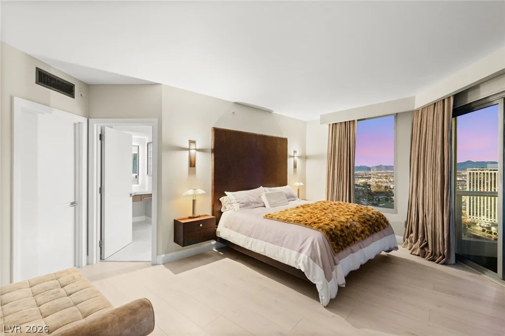 322 Karen, Las Vegas, NV 89109