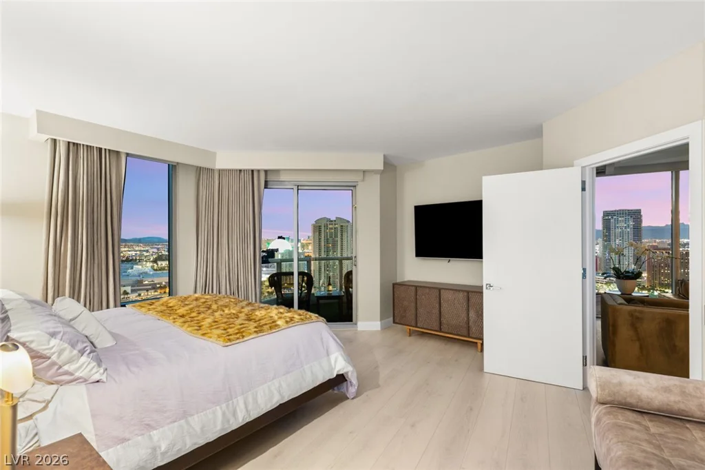 322 Karen, Las Vegas, NV 89109