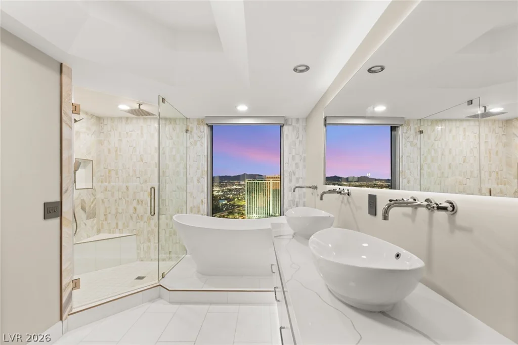 322 Karen, Las Vegas, NV 89109