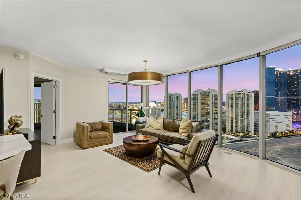 322 Karen, Las Vegas, NV 89109