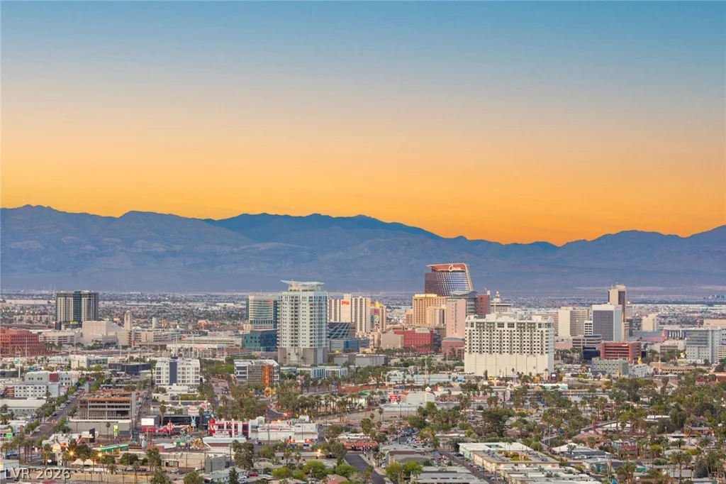 322 Karen, Las Vegas, NV 89109