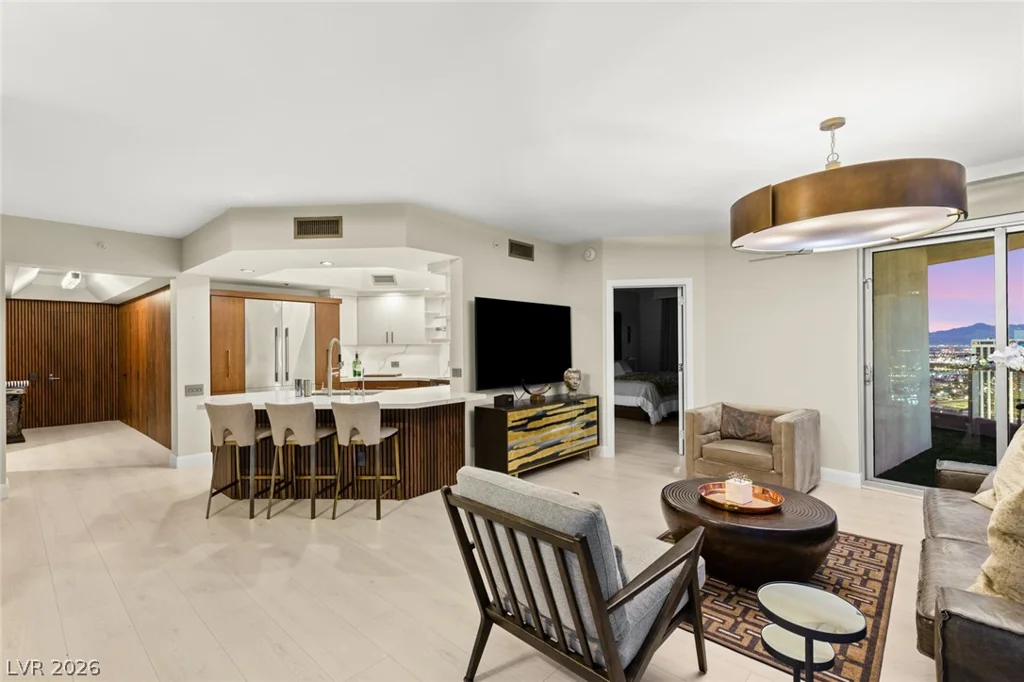 322 Karen, Las Vegas, NV 89109