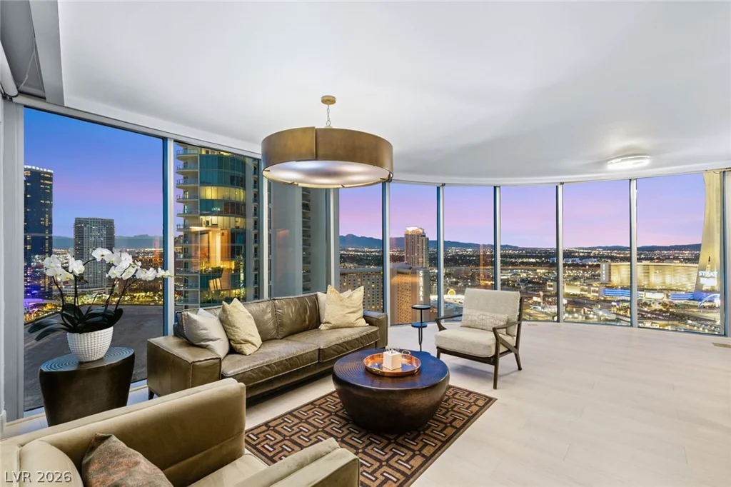 322 Karen, Las Vegas, NV 89109