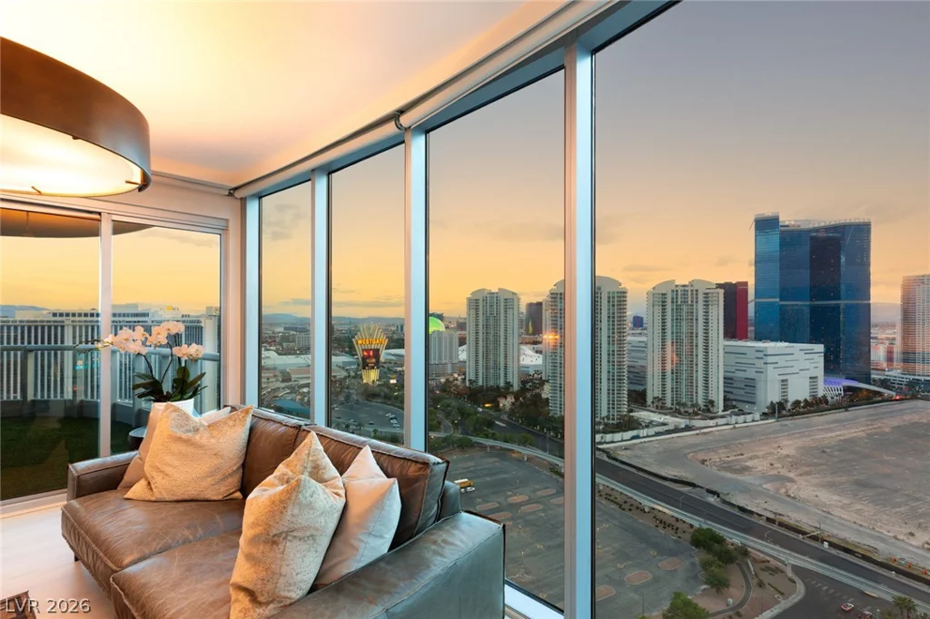 322 Karen, Las Vegas, NV 89109