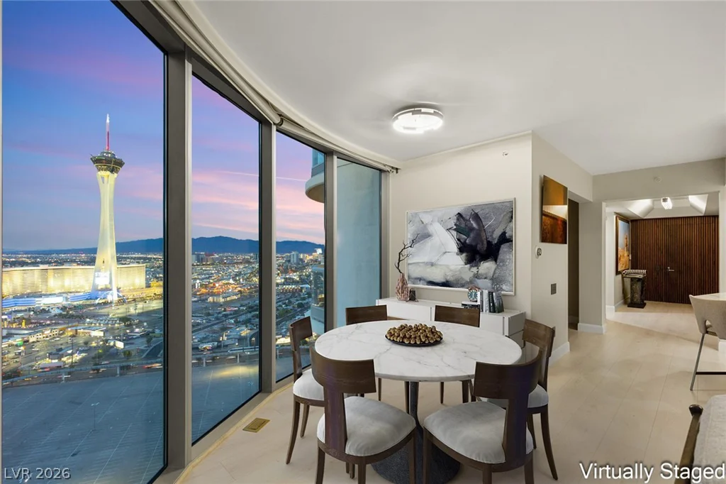 322 Karen, Las Vegas, NV 89109