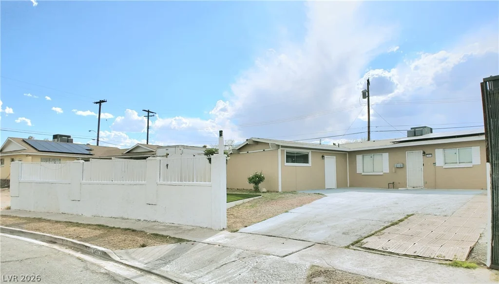 5463 Sir Monahan, Las Vegas, NV 89119