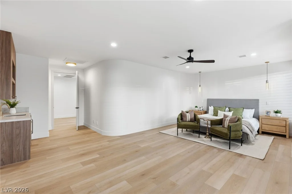 1905 Iron Ridge, Las Vegas, NV 89117