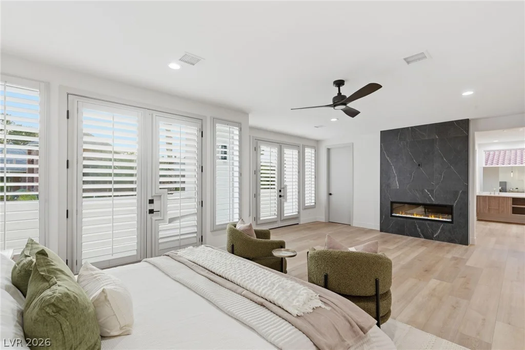 1905 Iron Ridge, Las Vegas, NV 89117