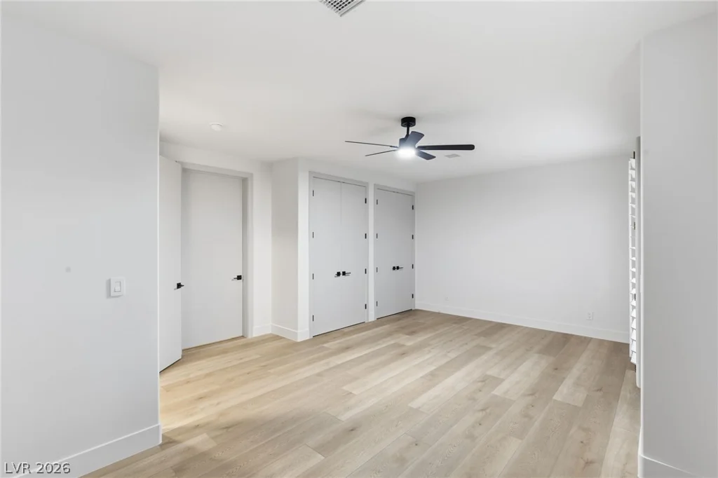 1905 Iron Ridge, Las Vegas, NV 89117