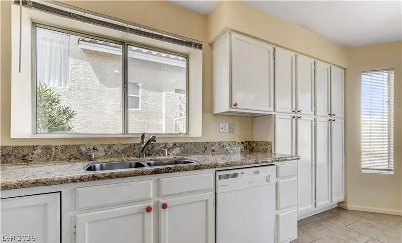 5320 Desert Blossom, Las Vegas, NV 89107