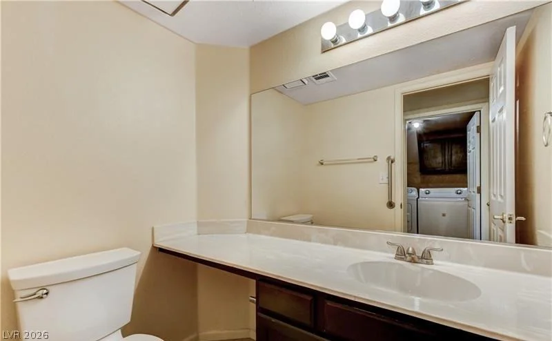 5320 Desert Blossom, Las Vegas, NV 89107