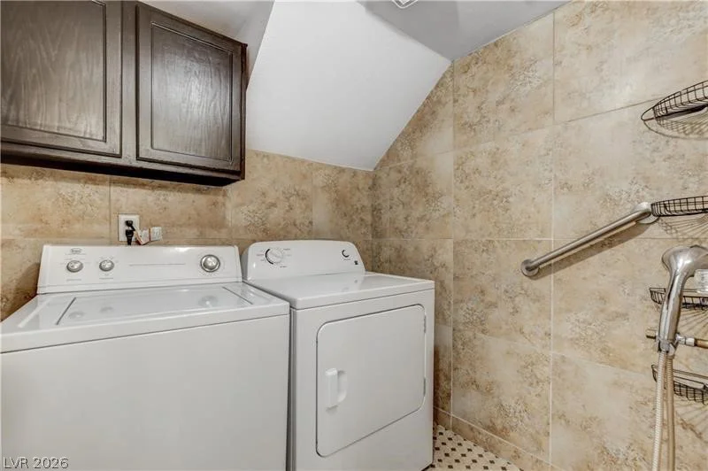 5320 Desert Blossom, Las Vegas, NV 89107