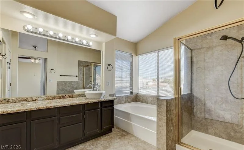 5320 Desert Blossom, Las Vegas, NV 89107