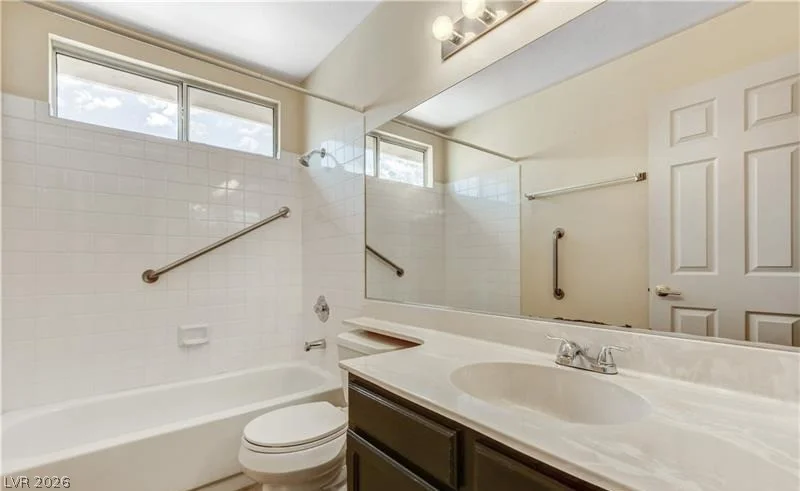 5320 Desert Blossom, Las Vegas, NV 89107