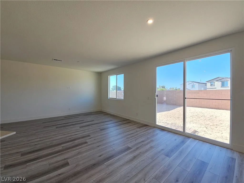 2467 Tom Collins, Las Vegas, NV 89121