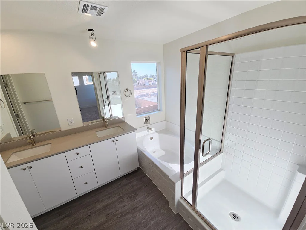 2467 Tom Collins, Las Vegas, NV 89121