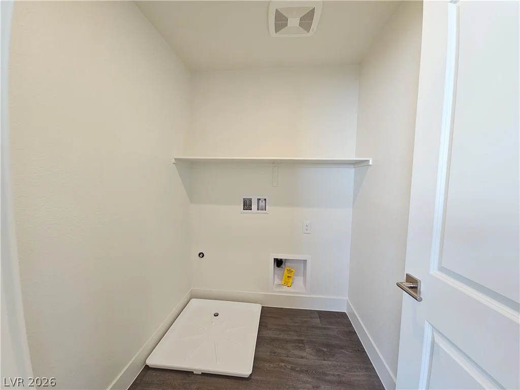 2467 Tom Collins, Las Vegas, NV 89121
