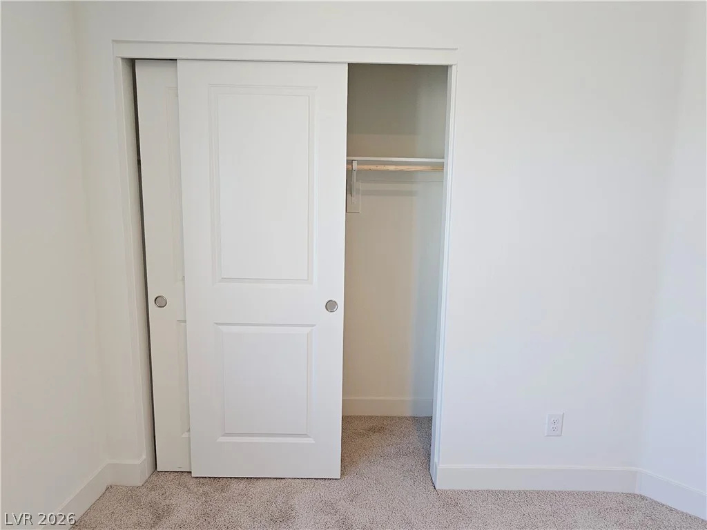 2467 Tom Collins, Las Vegas, NV 89121