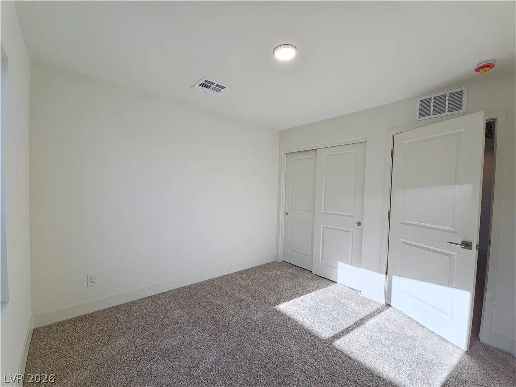 2467 Tom Collins, Las Vegas, NV 89121