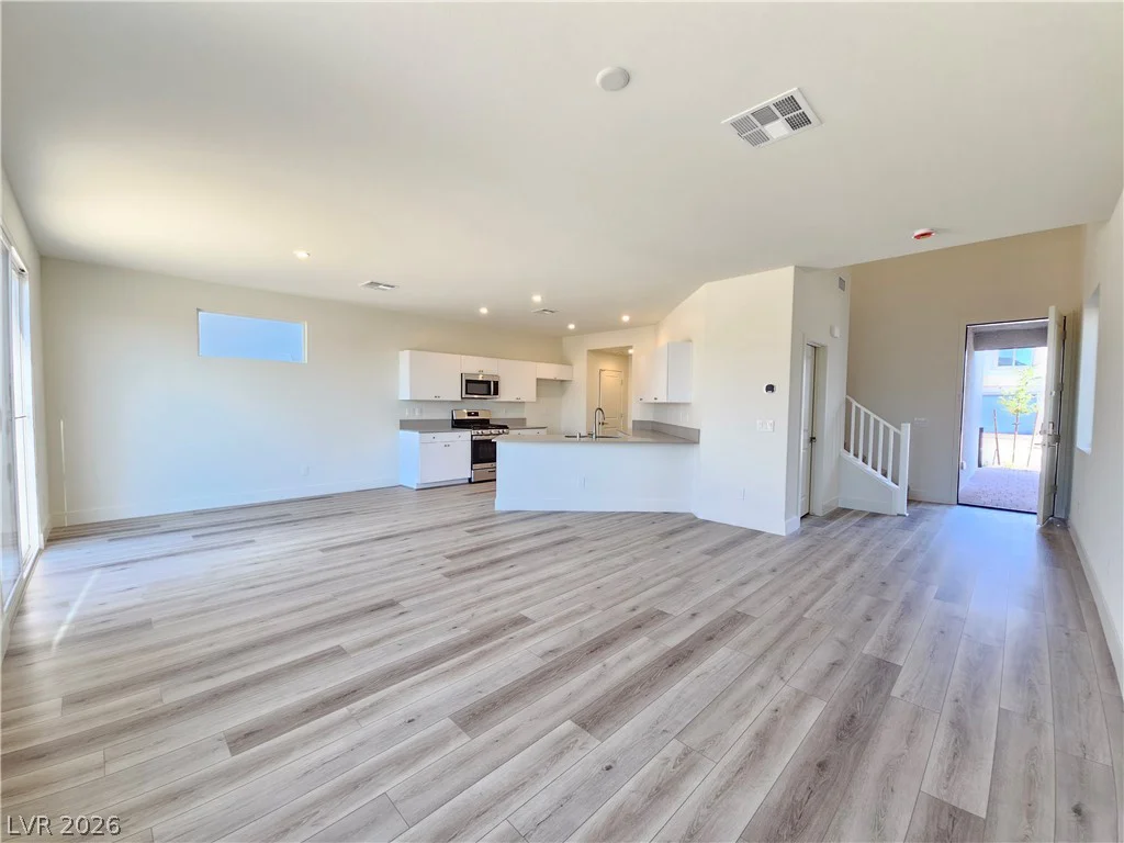 2467 Tom Collins, Las Vegas, NV 89121
