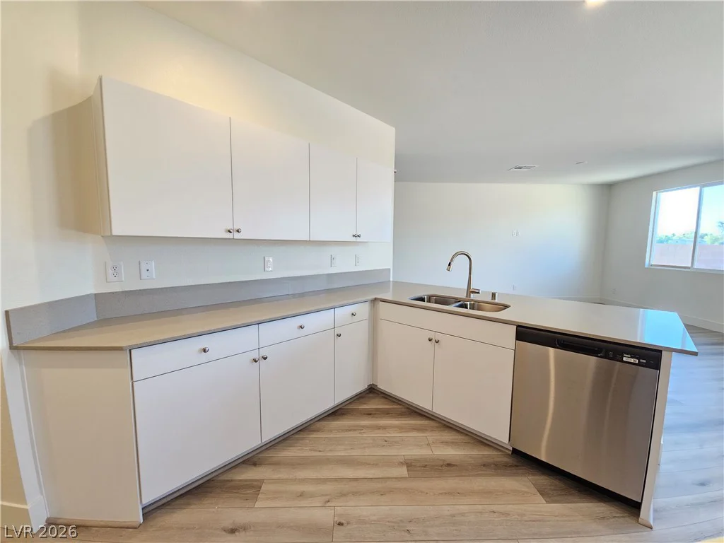 2467 Tom Collins, Las Vegas, NV 89121