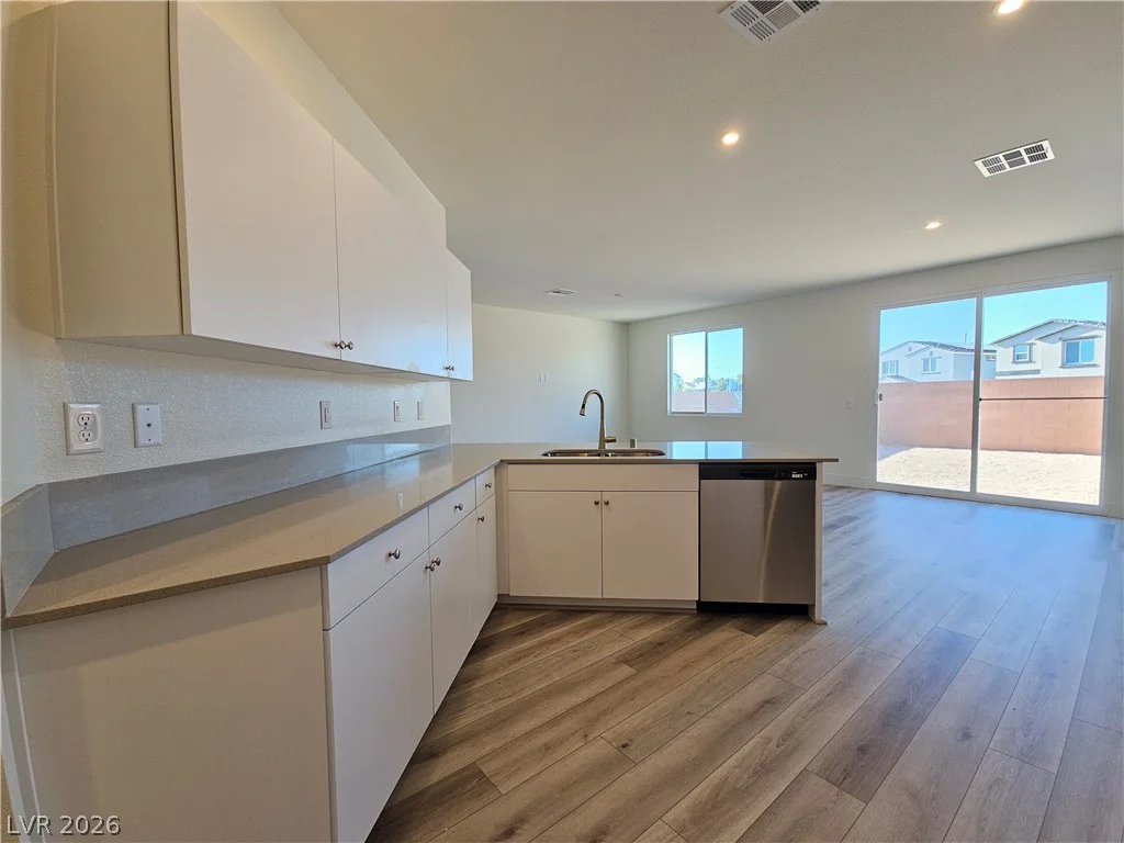 2467 Tom Collins, Las Vegas, NV 89121
