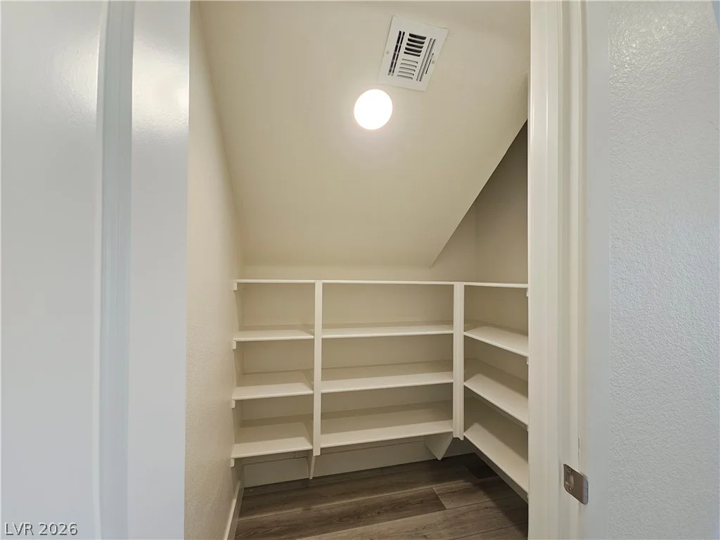 2467 Tom Collins, Las Vegas, NV 89121