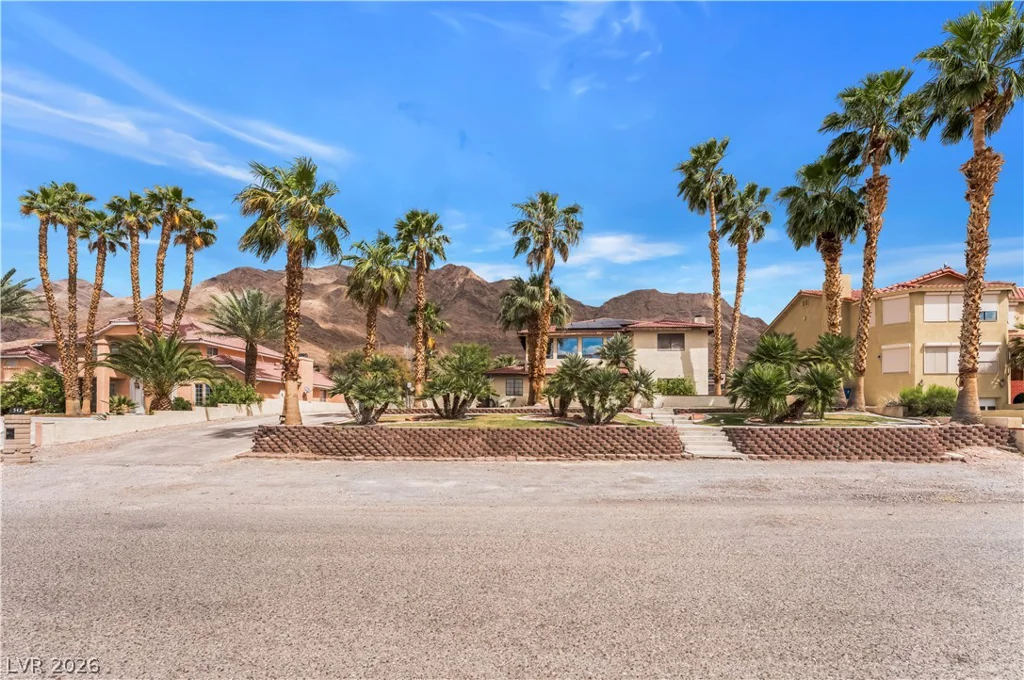 542 Radwick, Las Vegas, NV 89110