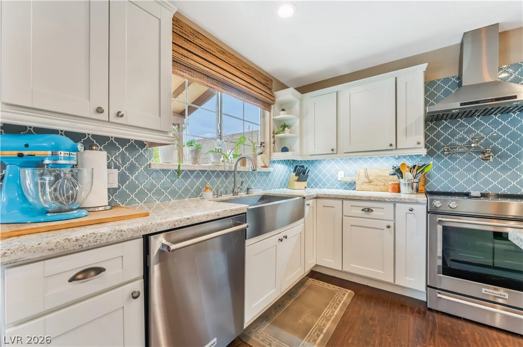 542 Radwick, Las Vegas, NV 89110