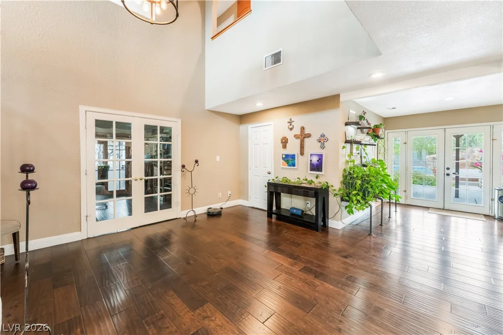 542 Radwick, Las Vegas, NV 89110