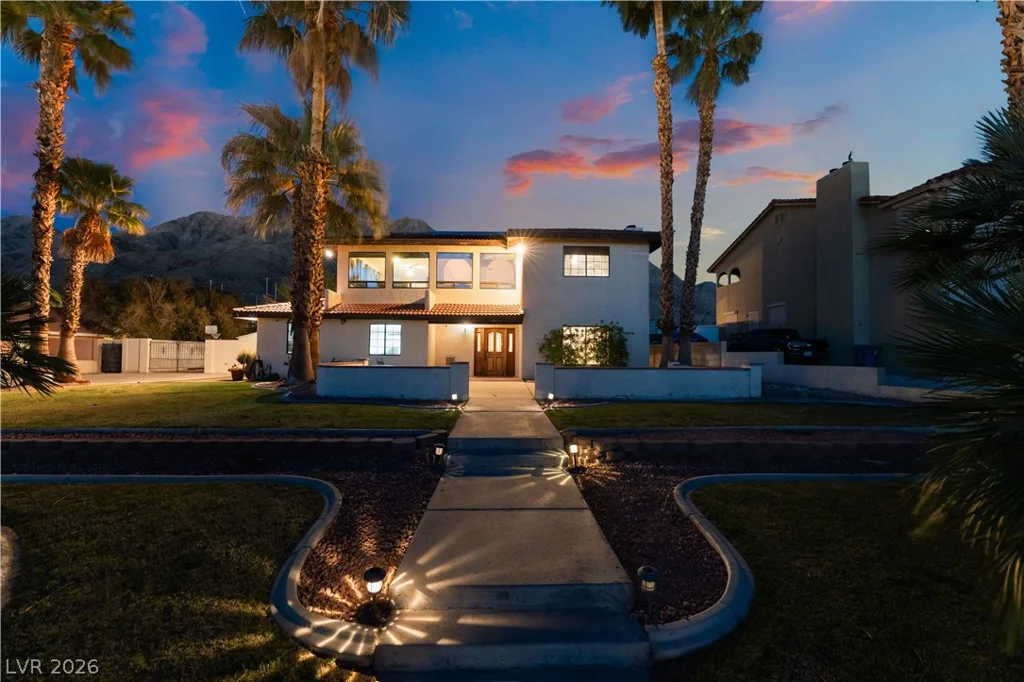 542 Radwick, Las Vegas, NV 89110