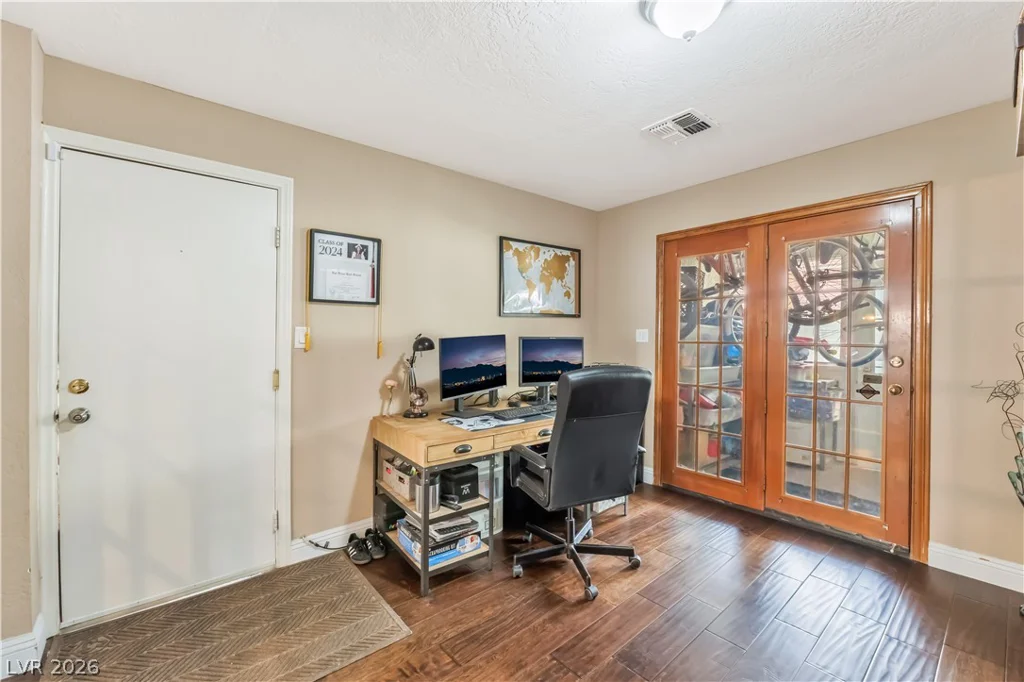 542 Radwick, Las Vegas, NV 89110